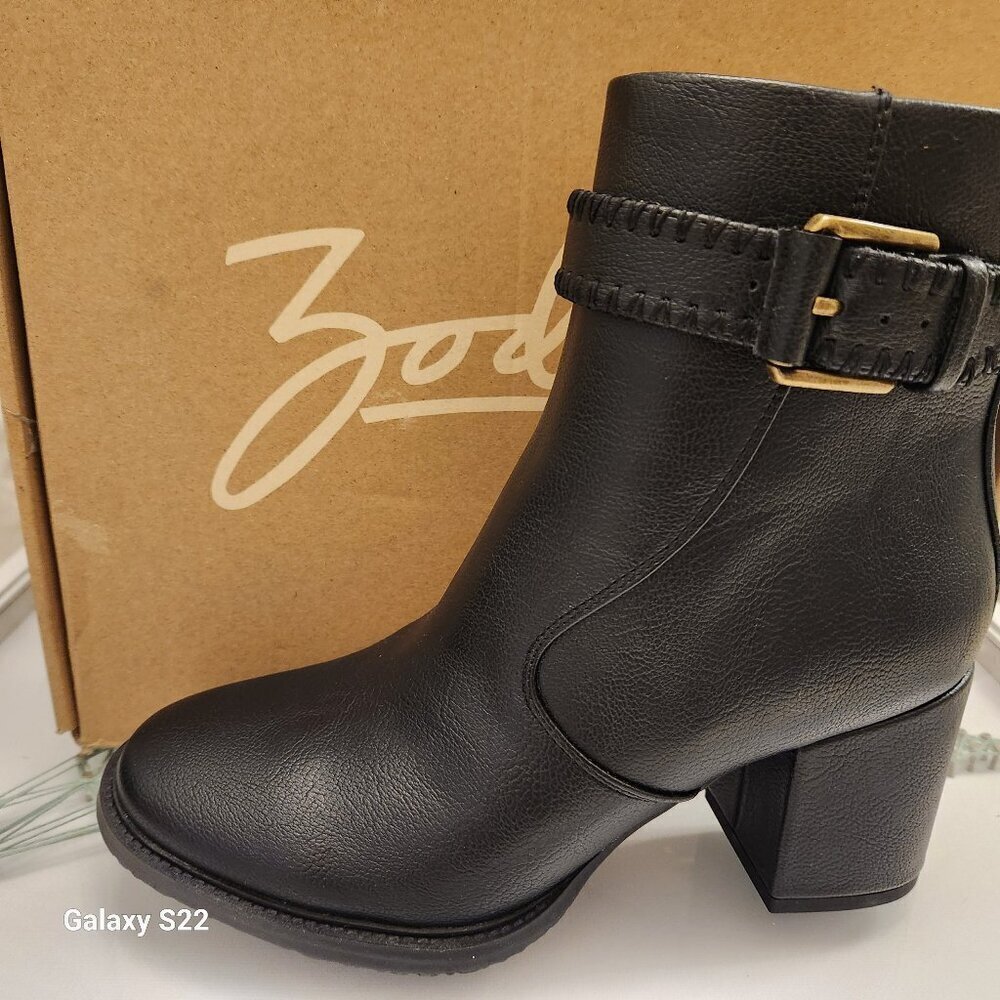 ZODIAC Black "Rexx" Booties. NIB. Size 6.5